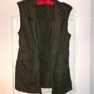 Aeropostale vest(long)